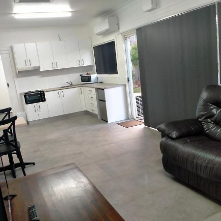 Karuah Australian Motor Home Tourist Park Twelve Mile Creek מראה חיצוני תמונה